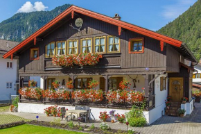 Ferienwohnungen Weiß